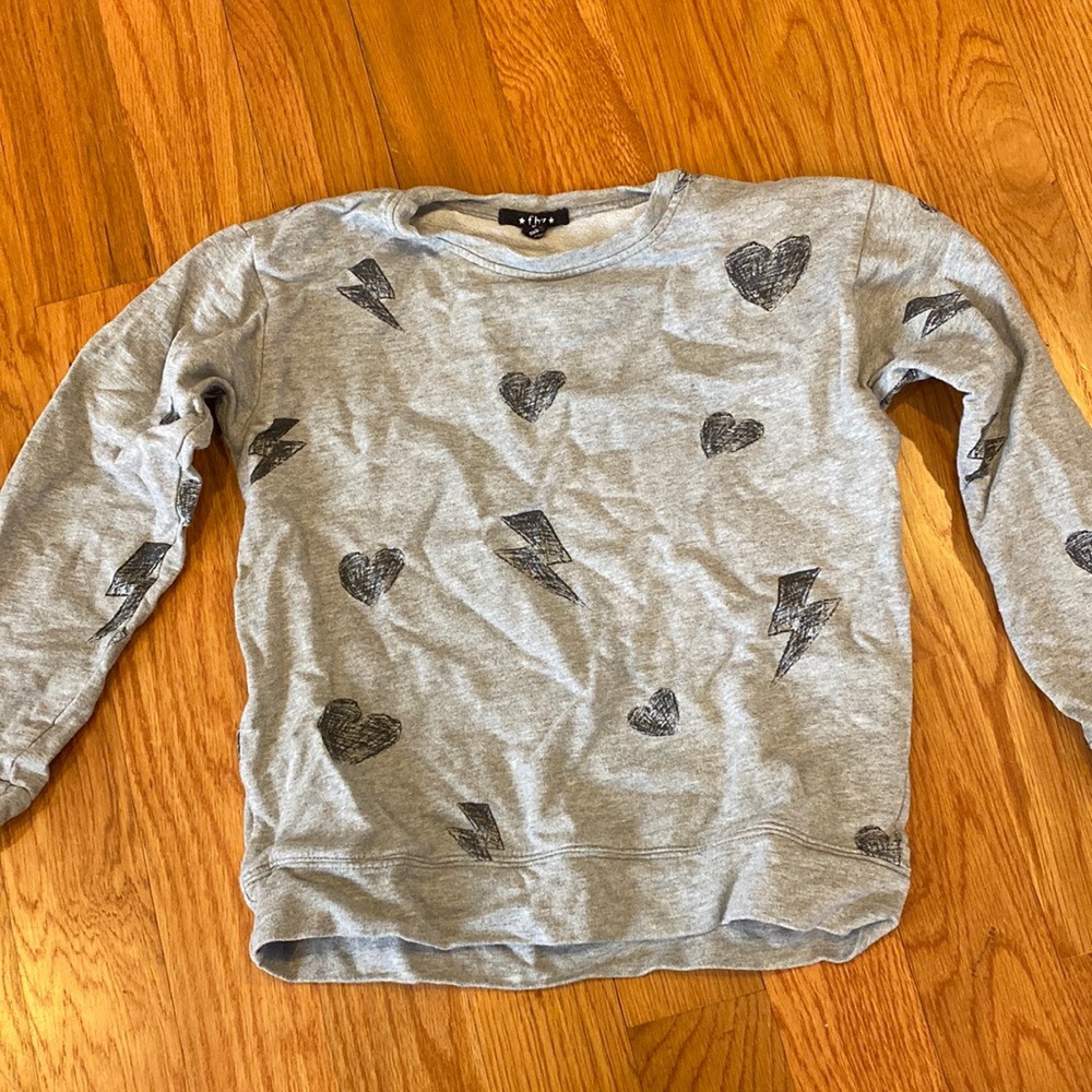 Slightly used long sleeve sweatshirt fhz size large